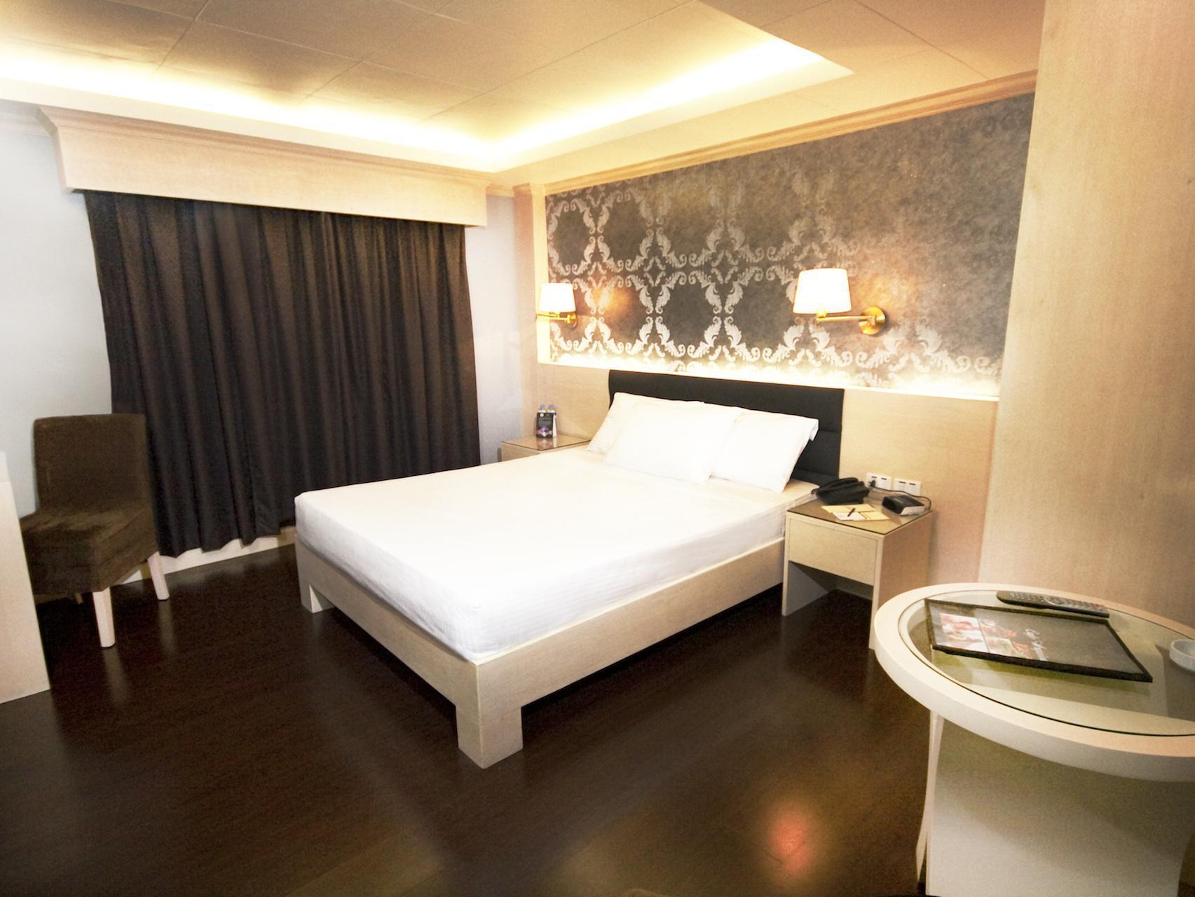 Best Western Hotel La Corona Manila Exterior foto